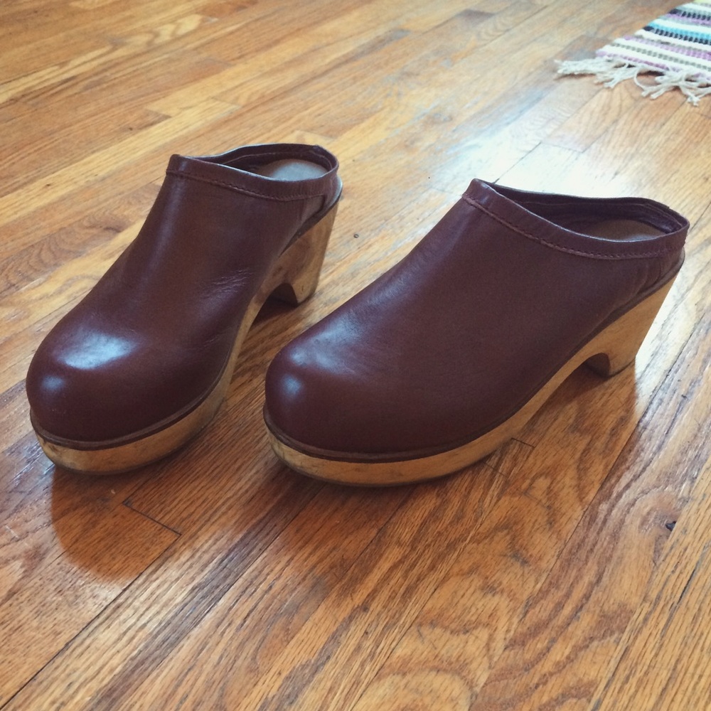 Wooden Clogs Women